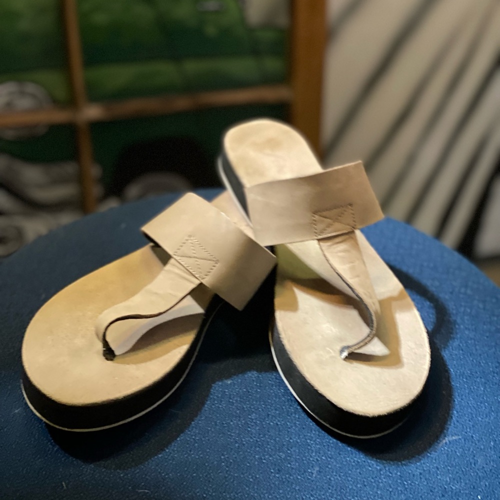 Free People Women’s Thong Sandals